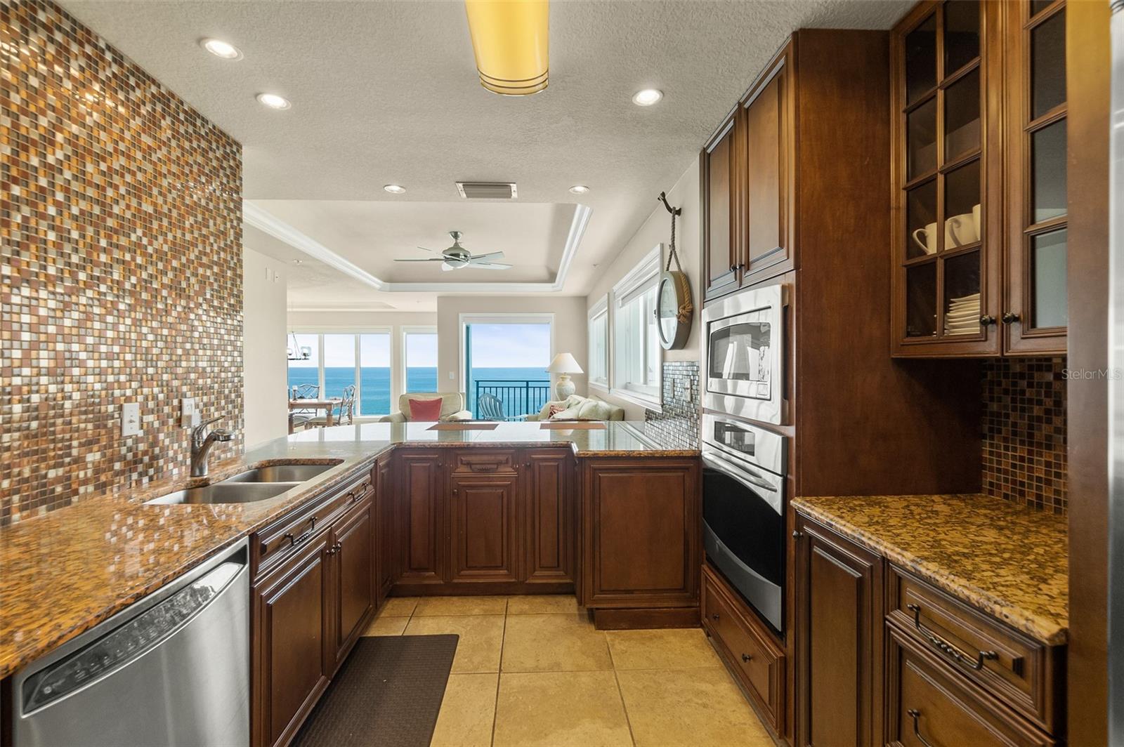 Image 14 of 49 For 2801 Hill Street 801