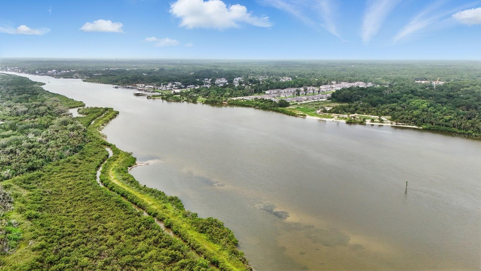 Image 7 of 48 For 317 River Front Way