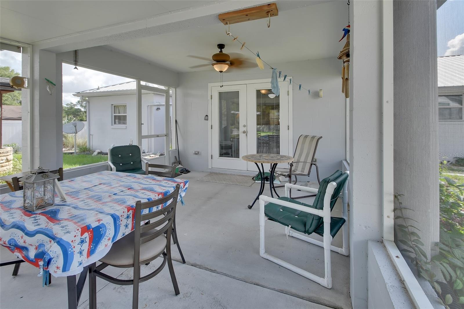 Image 27 of 37 For 2676 Palm Terrace Street