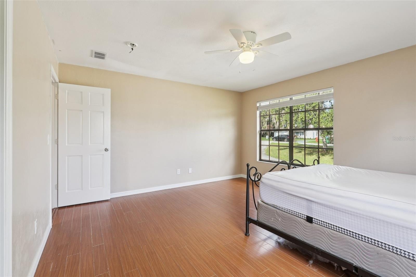 Image 23 of 68 For 5759 Dogwood Road