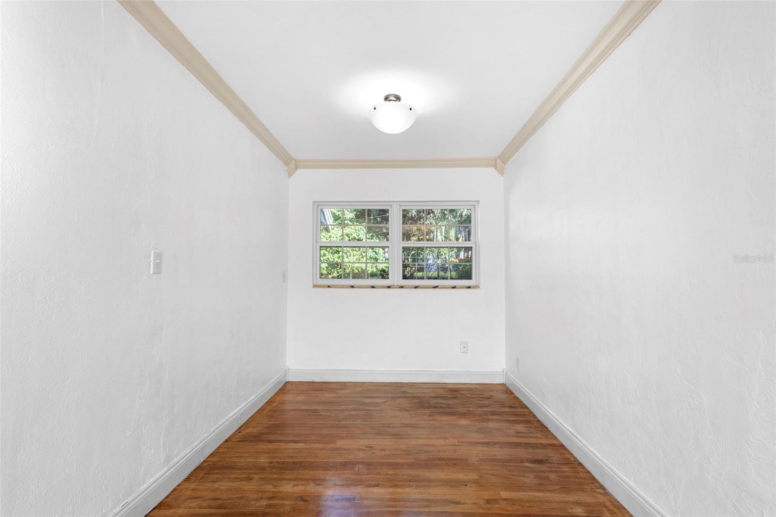 Image 10 of 36 For 611 Garfield Avenue