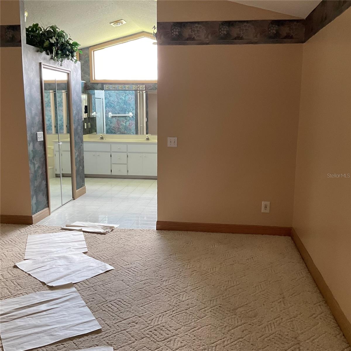 Image 11 of 18 For 715 Fairlawn Drive