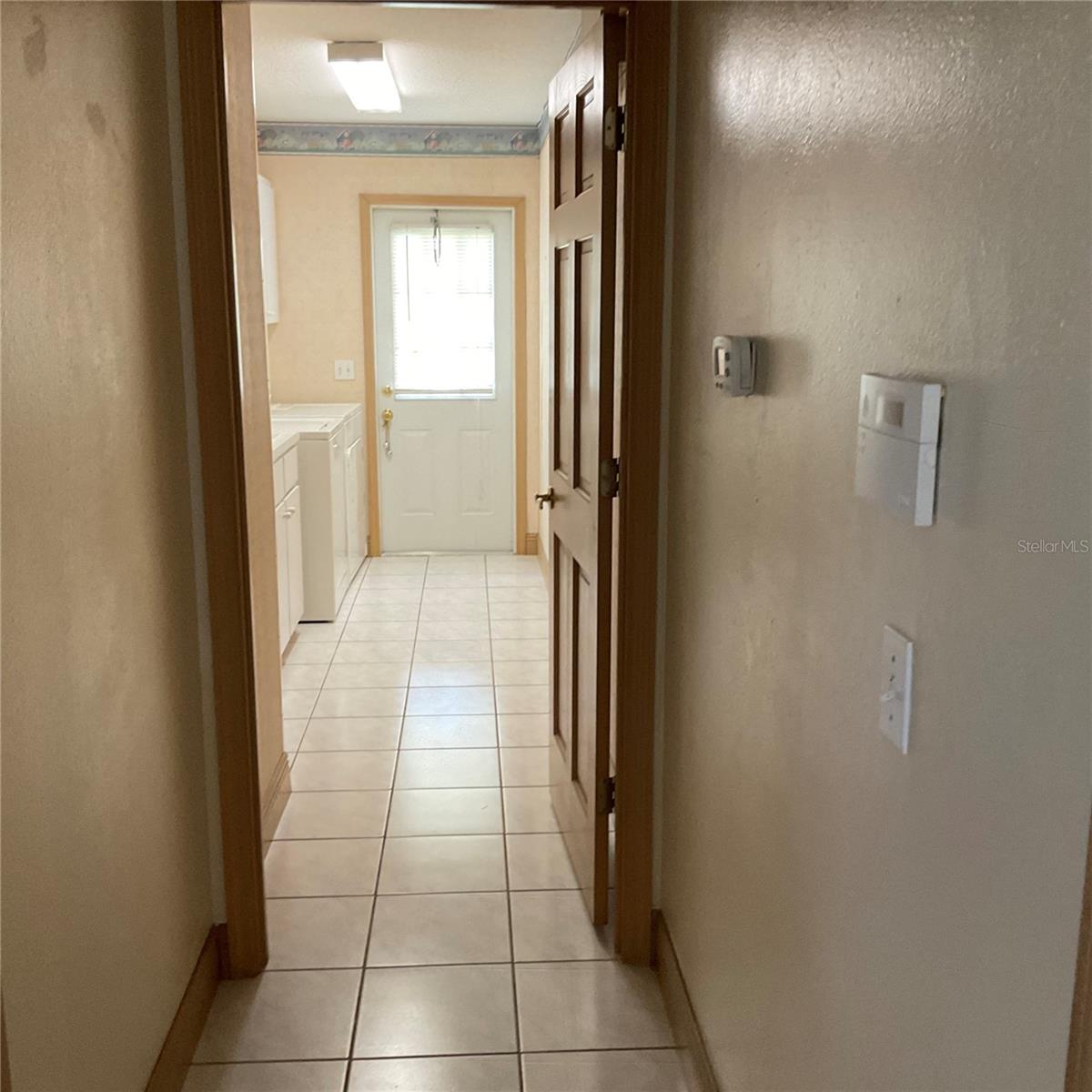 Image 13 of 18 For 715 Fairlawn Drive