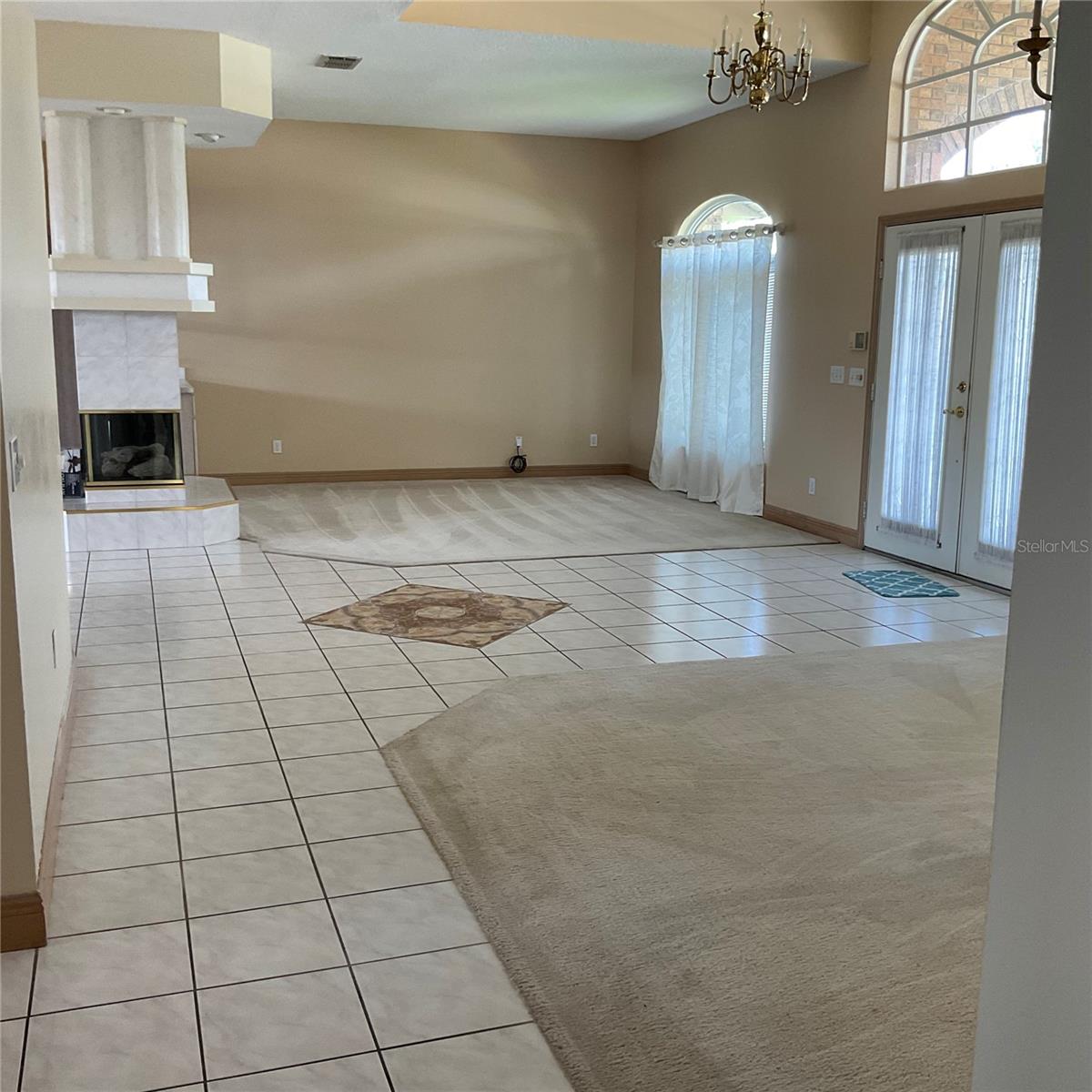 Image 2 of 18 For 715 Fairlawn Drive