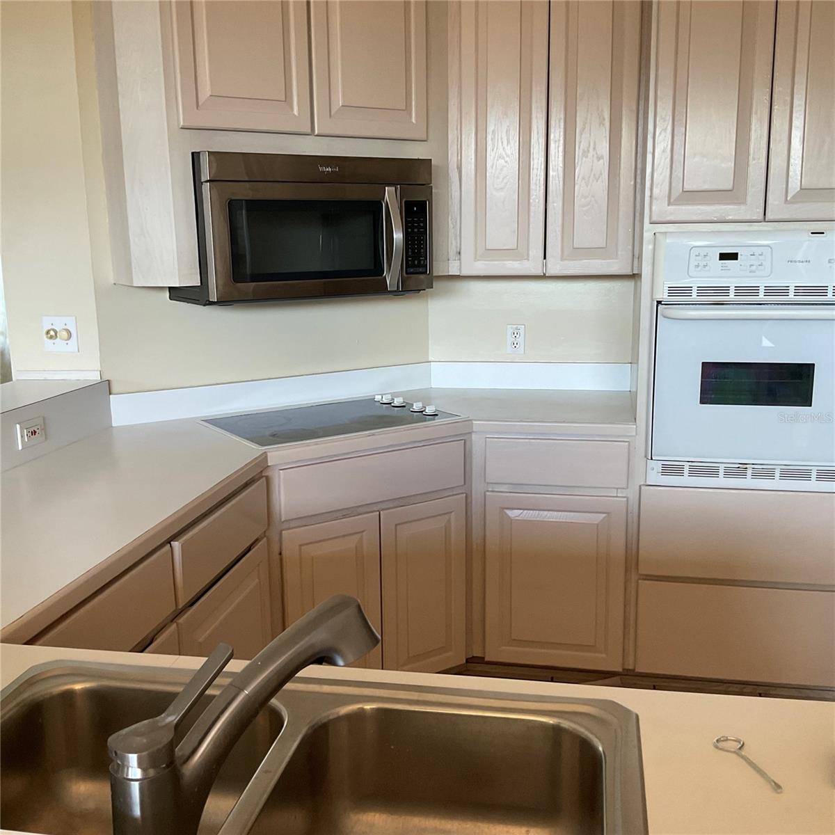 Image 5 of 18 For 715 Fairlawn Drive