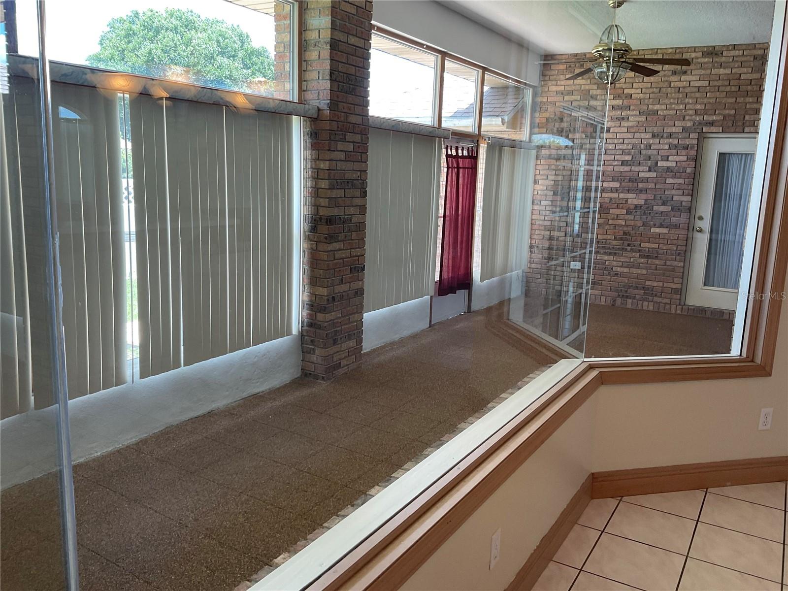 Image 7 of 18 For 715 Fairlawn Drive