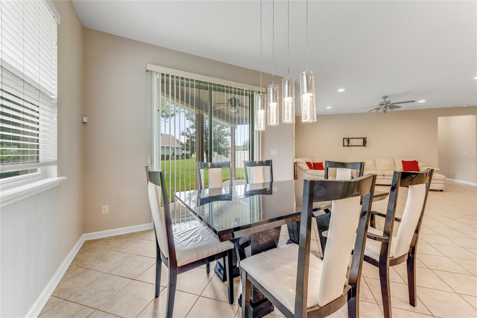 Image 14 of 39 For 32 Abacus Avenue
