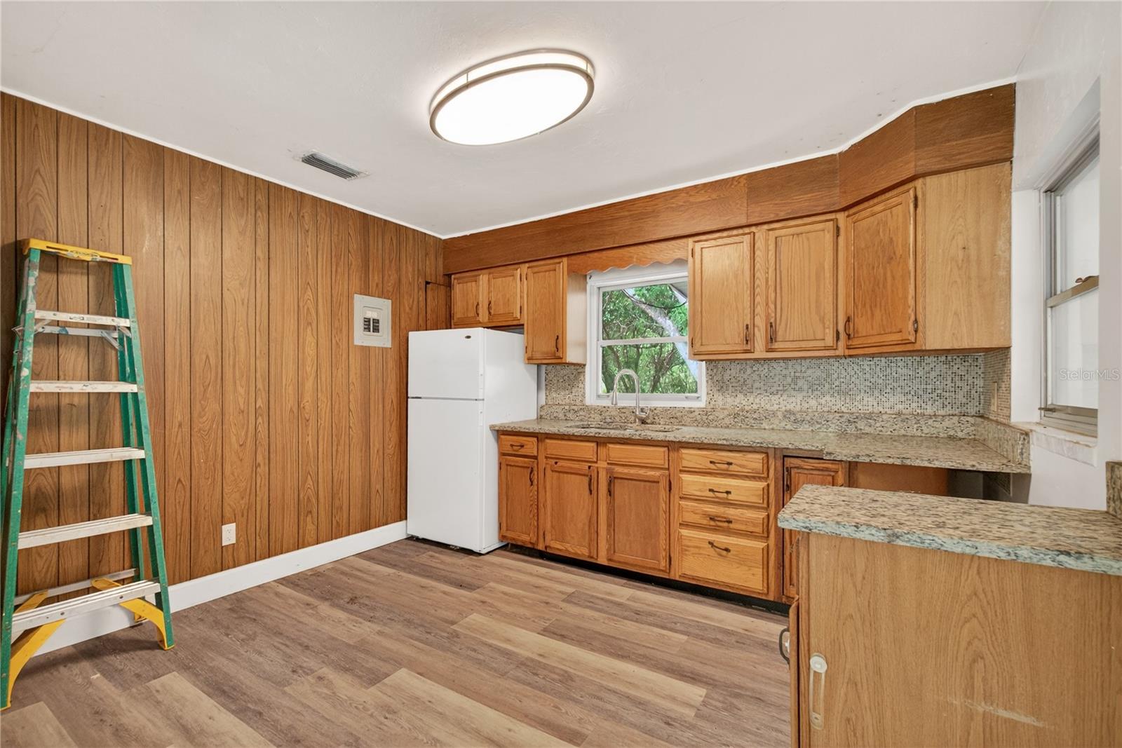 Image 3 of 9 For 240 Deerfoot Road