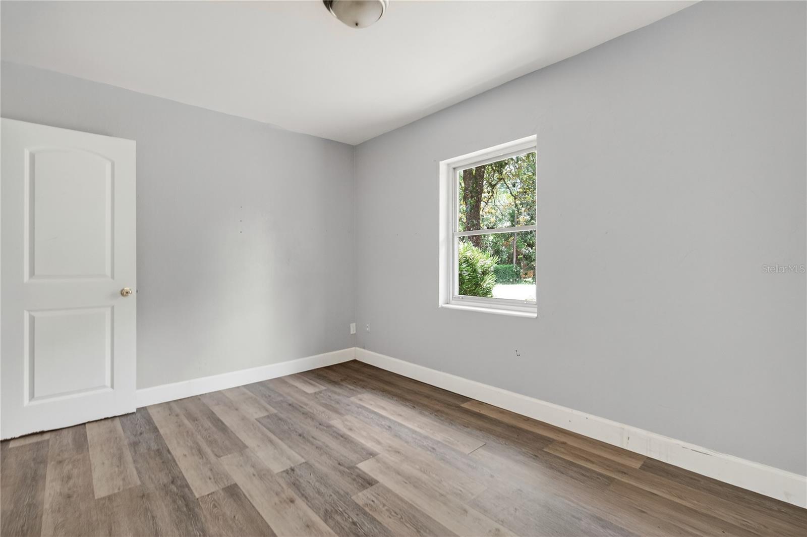 Image 6 of 9 For 240 Deerfoot Road