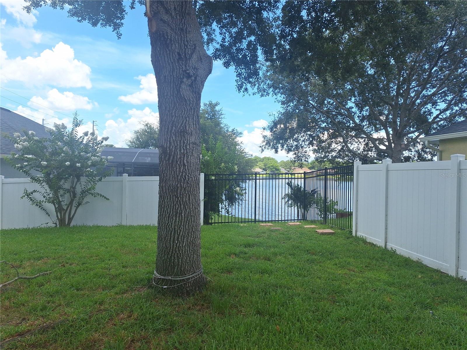 Image 11 of 12 For 524 Quail View Drive