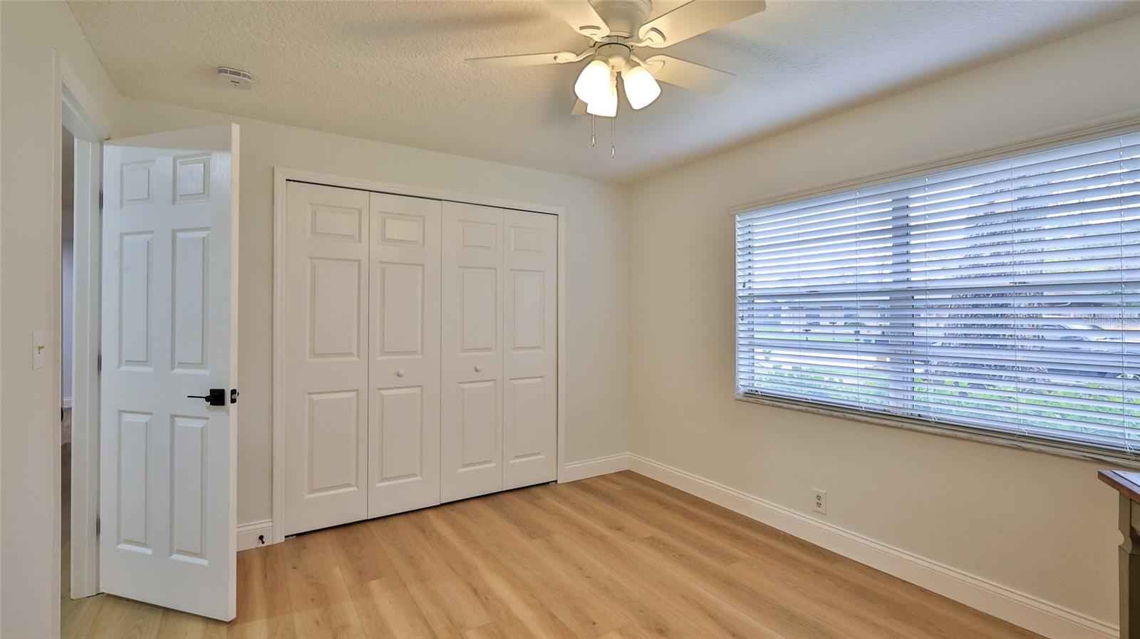 Image 17 of 37 For 2970 Lantern Drive