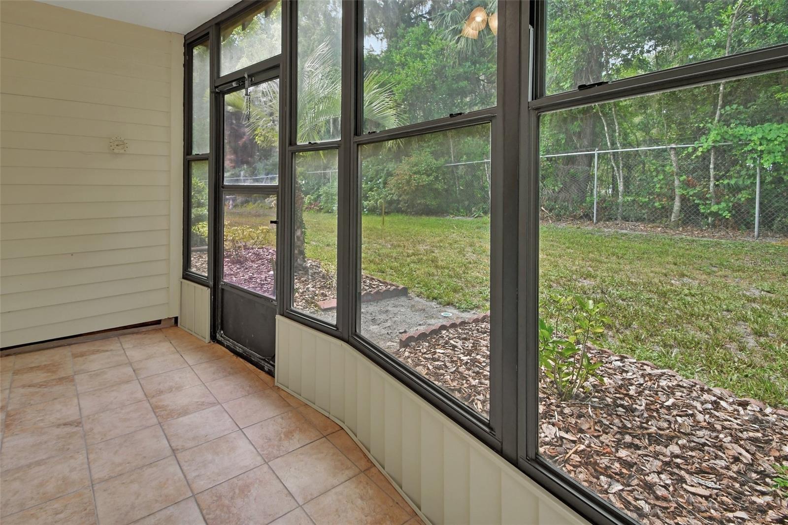 Image 22 of 34 For 600 Boundary Avenue 111b