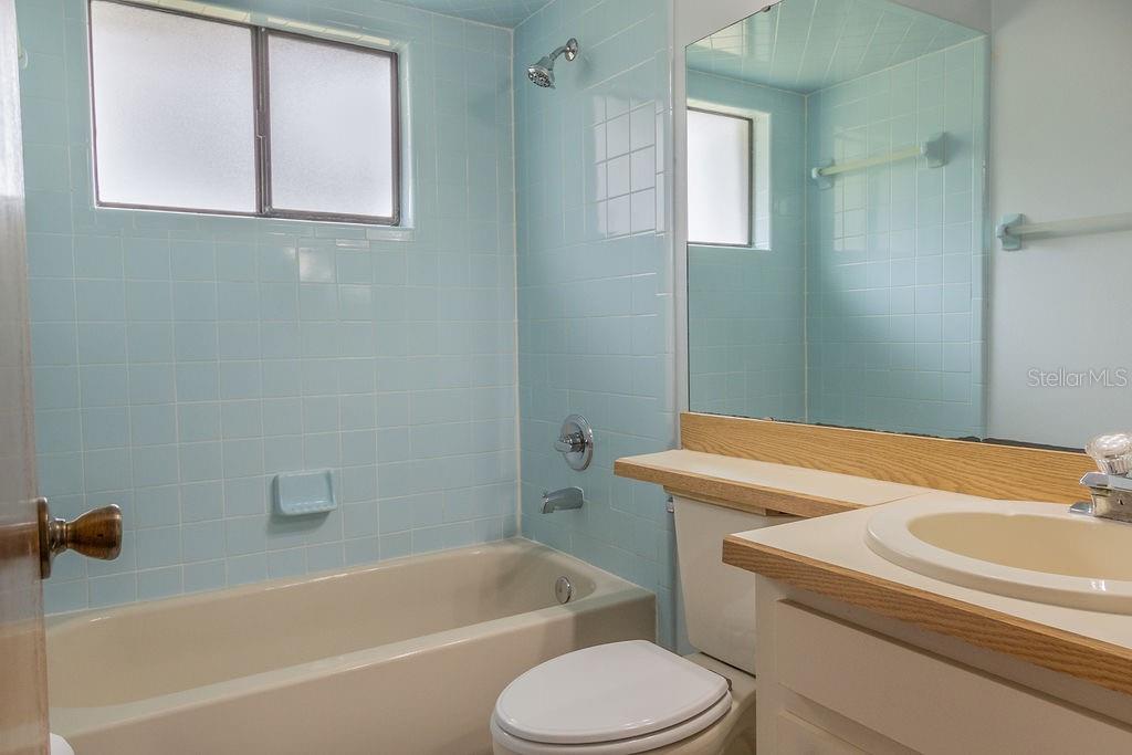 Image 11 of 16 For 155 Bluefield Avenue
