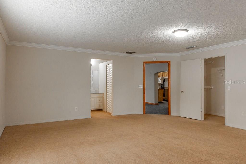 Image 13 of 16 For 155 Bluefield Avenue