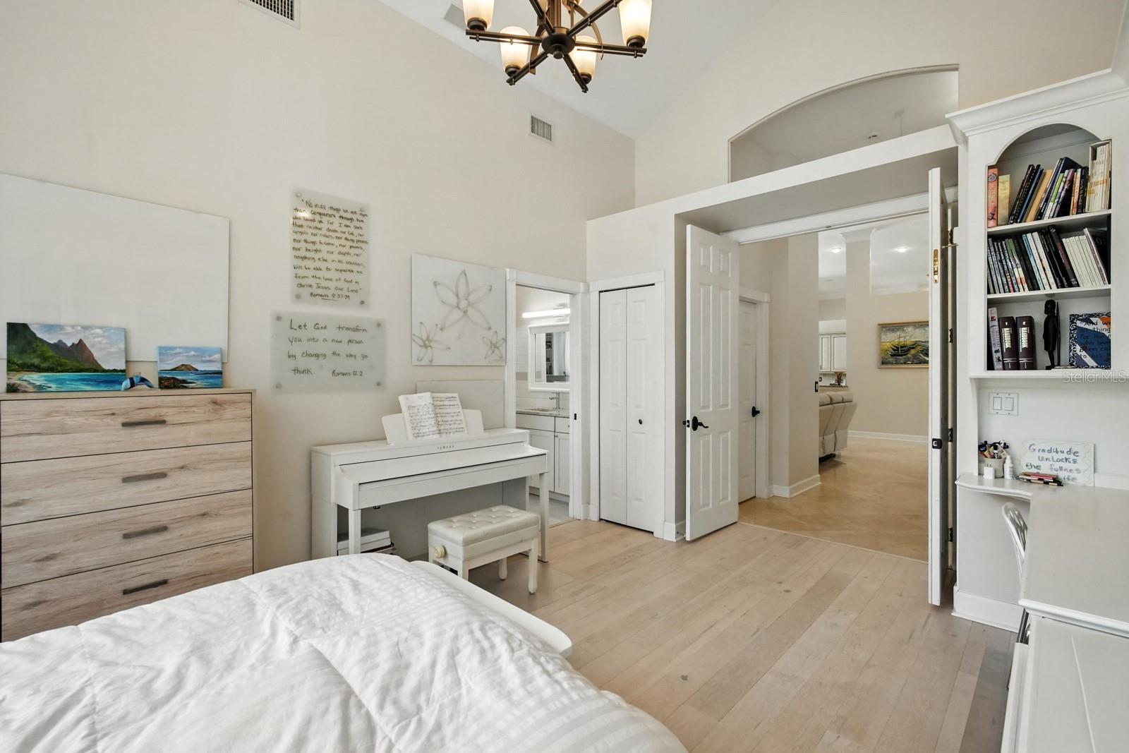 Image 43 of 81 For 19 Tomoka Cove Way
