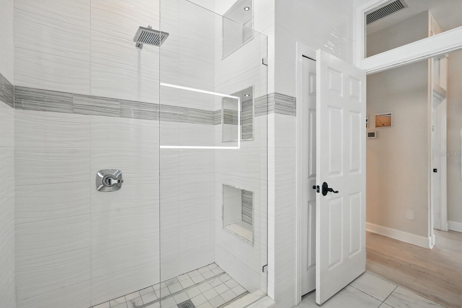 Image 50 of 81 For 19 Tomoka Cove Way
