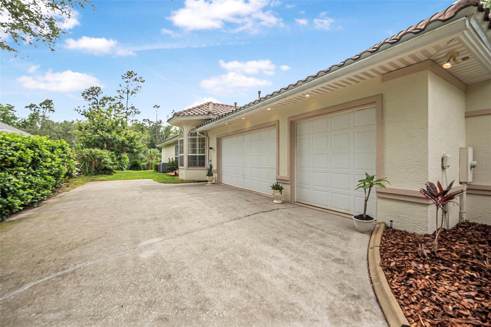 Image 68 of 81 For 19 Tomoka Cove Way