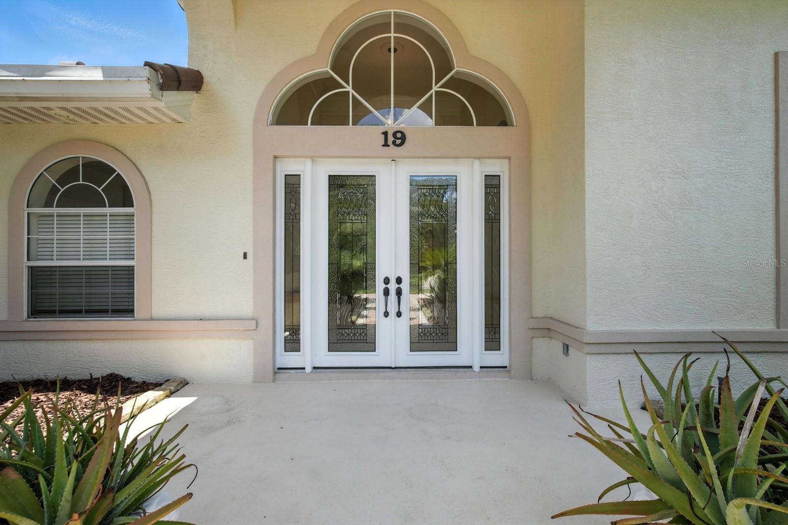 Image 8 of 81 For 19 Tomoka Cove Way