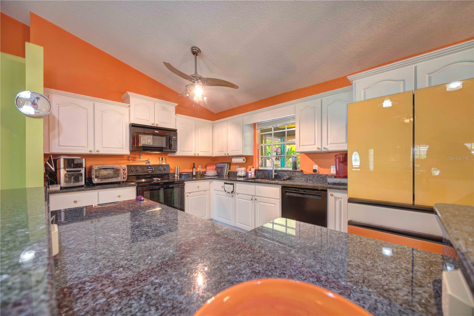 Image 12 of 51 For 1131 Lemonwood Avenue