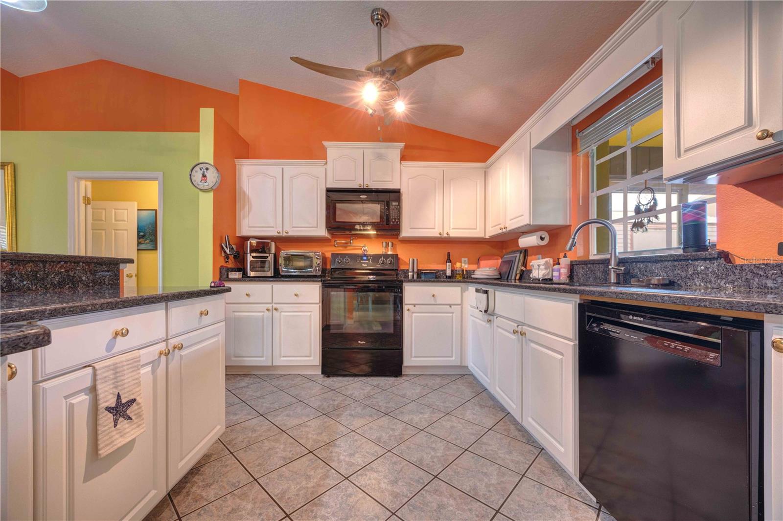 Image 14 of 51 For 1131 Lemonwood Avenue