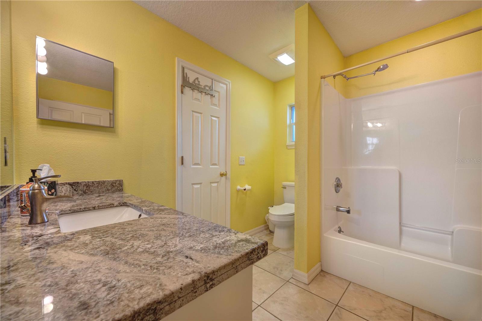 Image 36 of 51 For 1131 Lemonwood Avenue