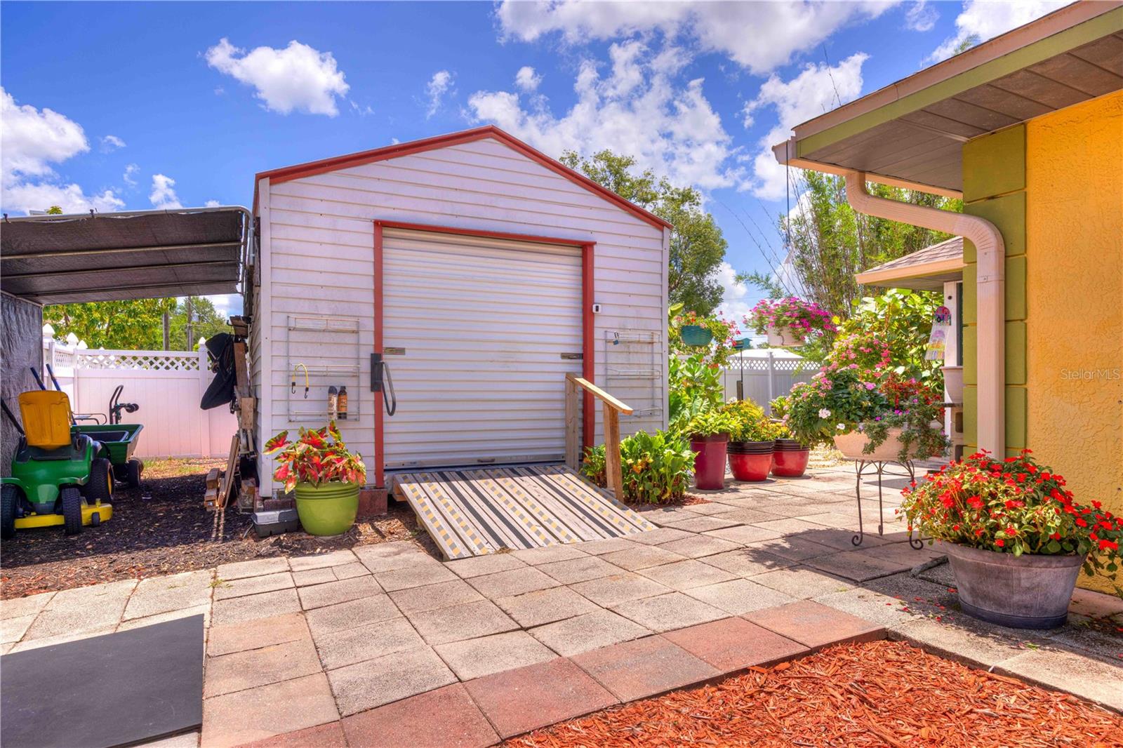 Image 47 of 51 For 1131 Lemonwood Avenue