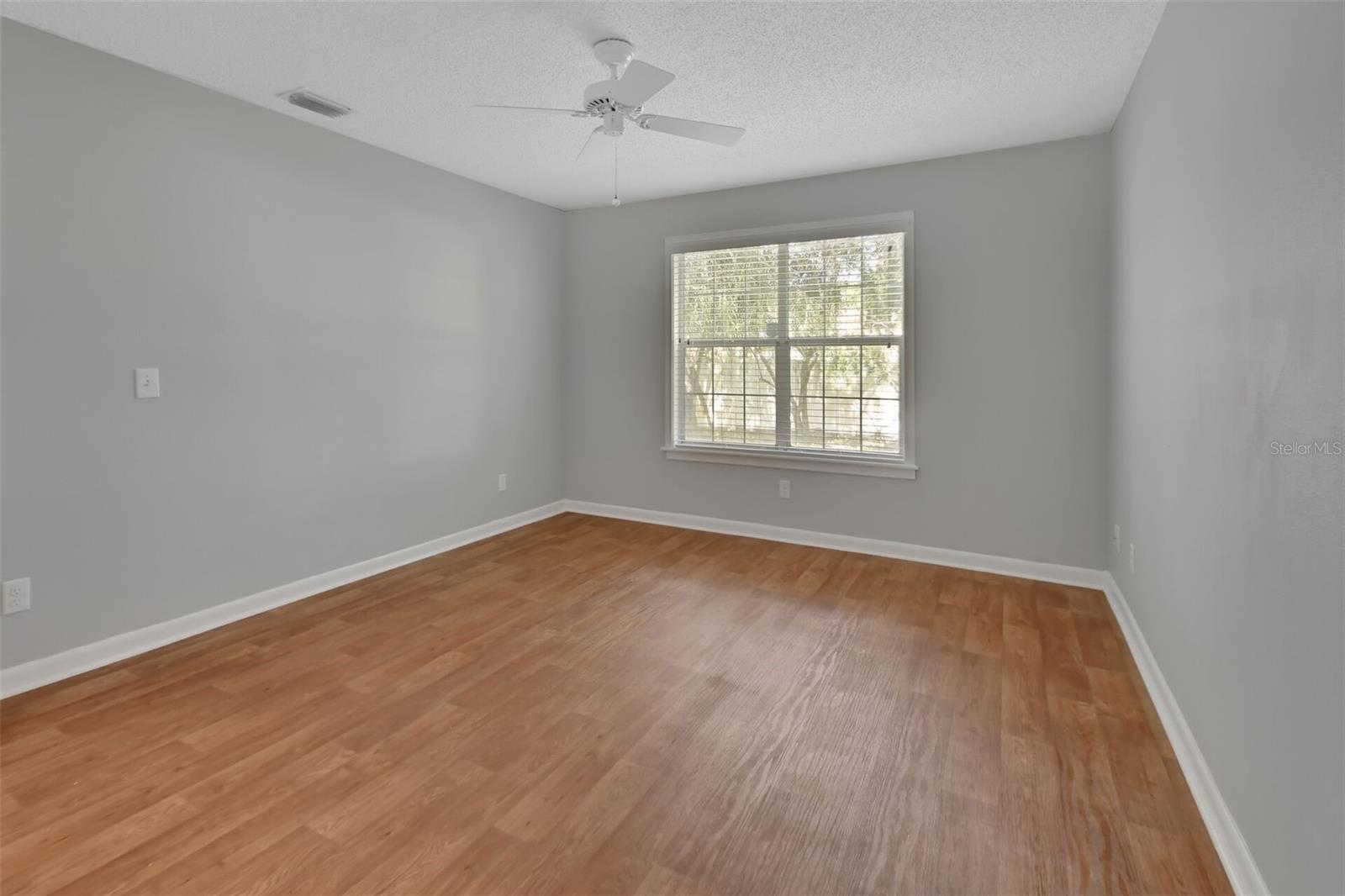 Image 18 of 37 For 2480 Glen Eagles Drive