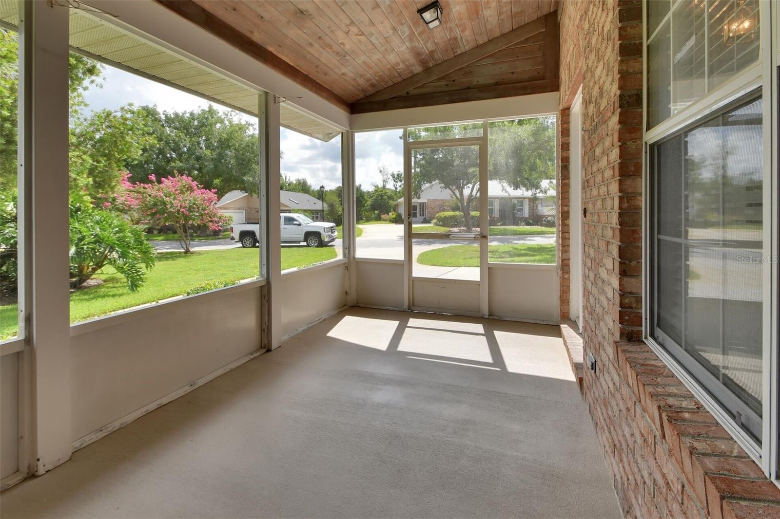 Image 26 of 37 For 2480 Glen Eagles Drive