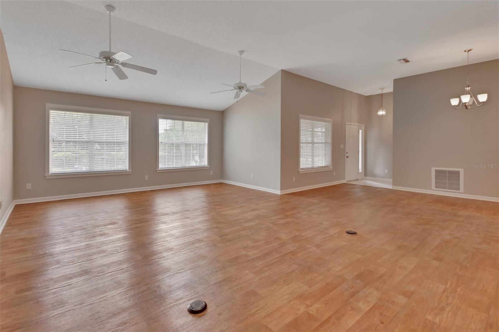 Image 4 of 37 For 2480 Glen Eagles Drive