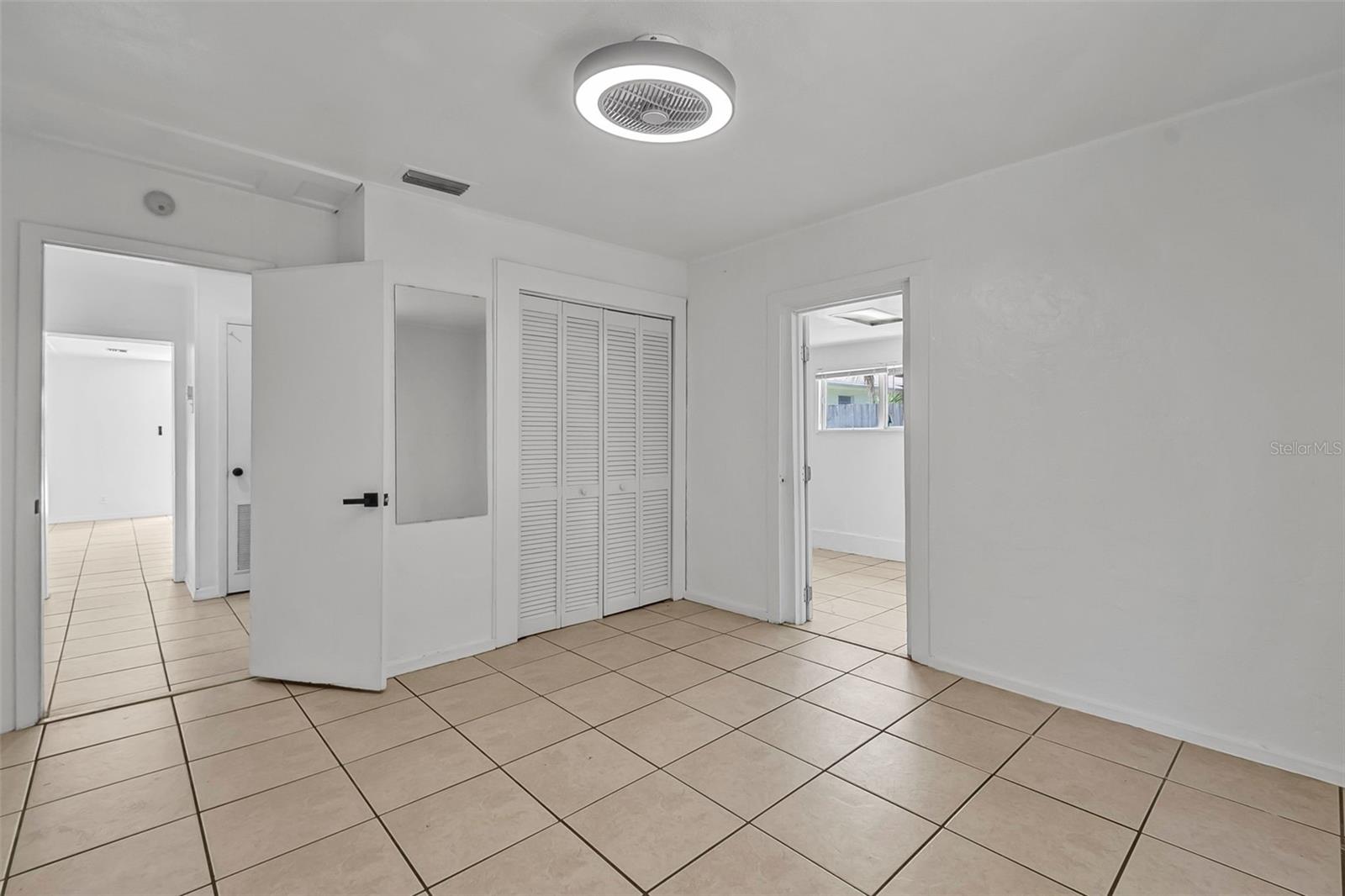 Image 16 of 37 For 1214 Flomich Street