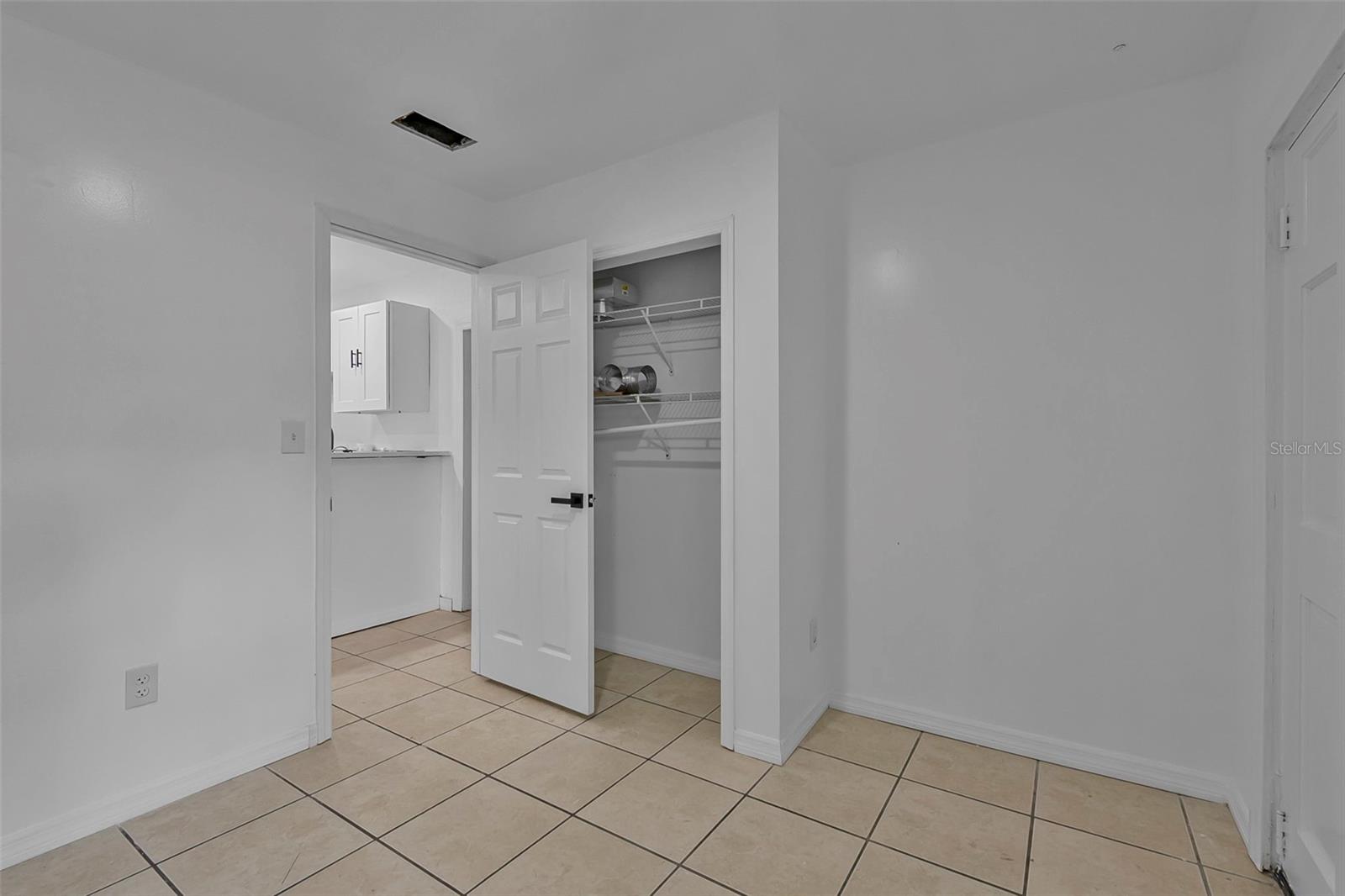 Image 20 of 37 For 1214 Flomich Street