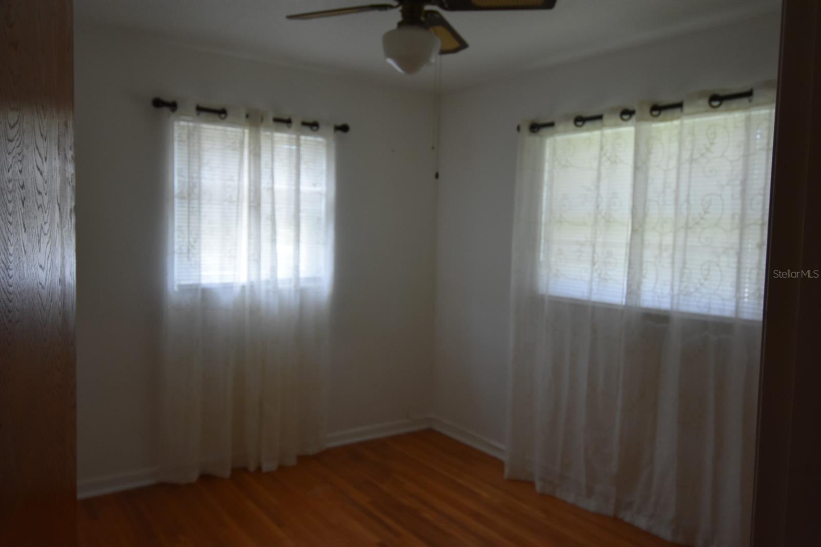 Image 7 of 17 For 120 Hibiscus Woods Court 7b