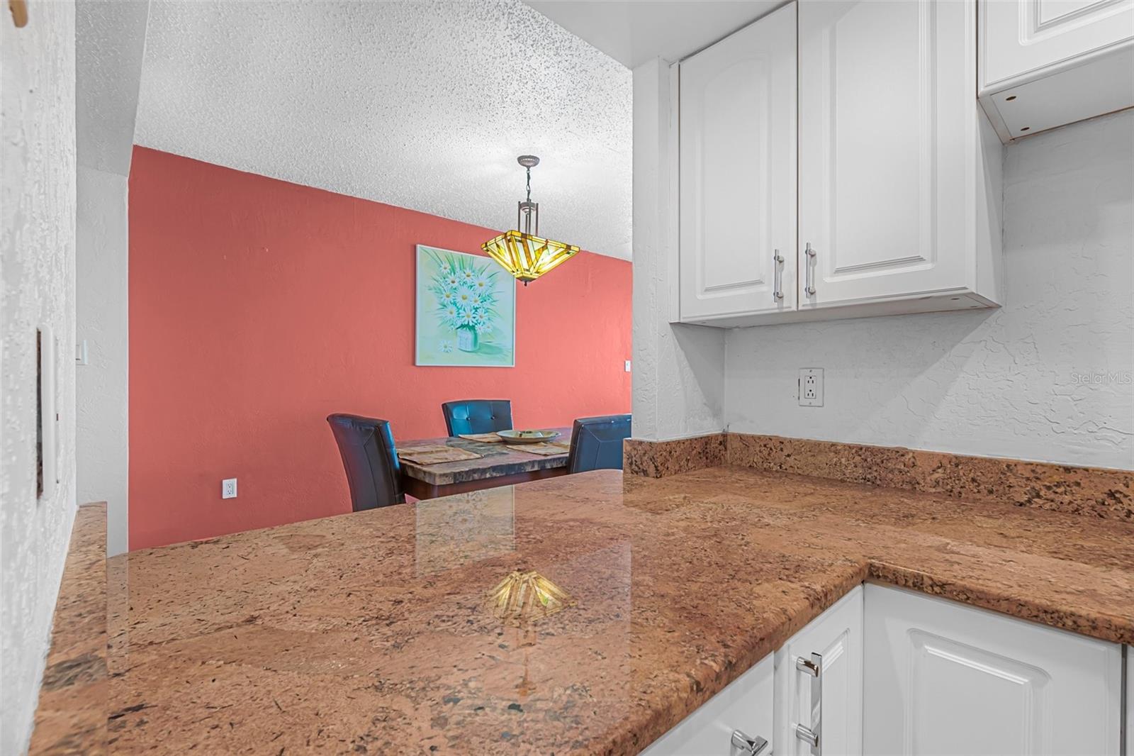 Image 17 of 47 For 3051 Atlantic Avenue 1003