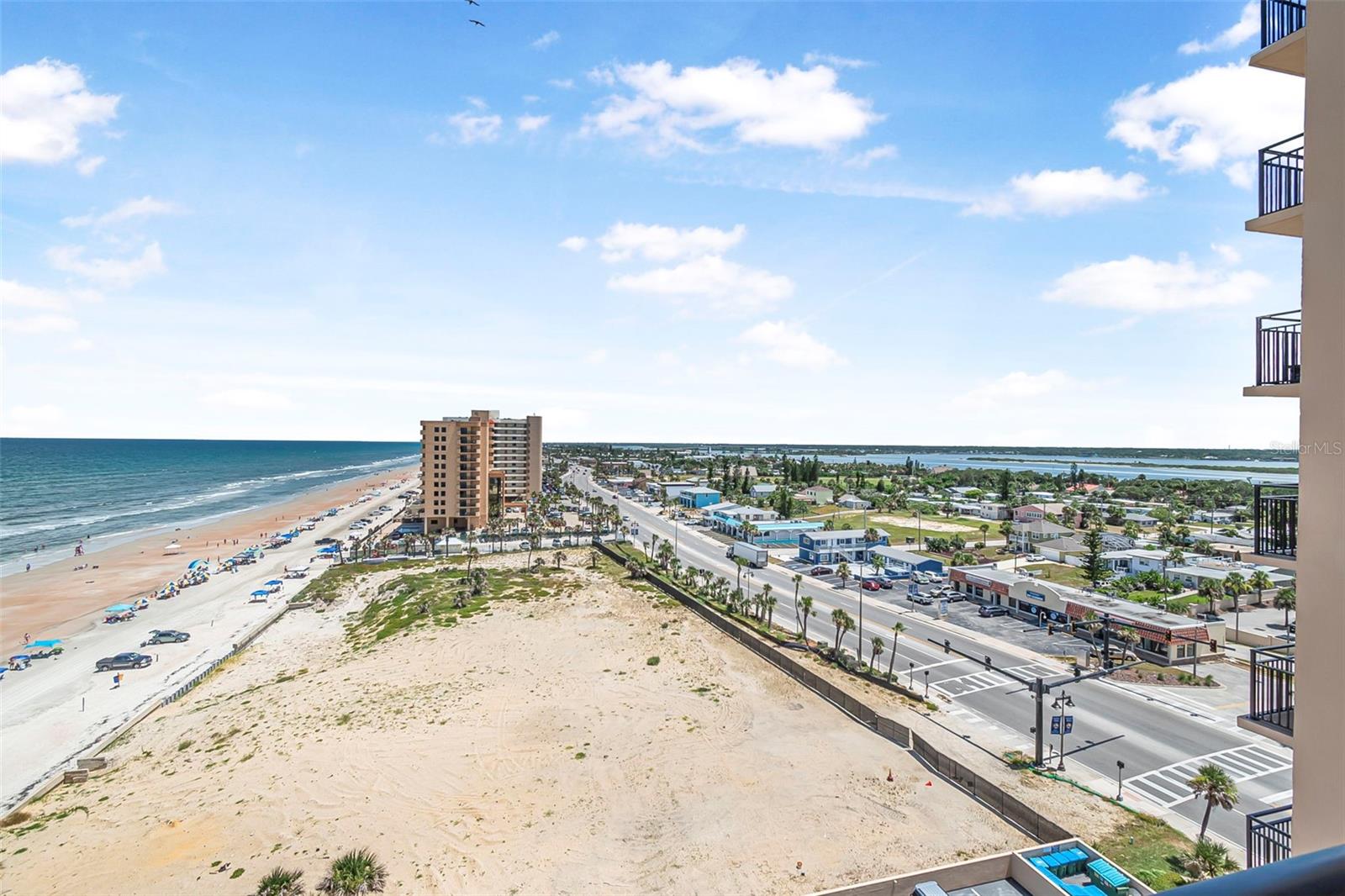 Image 31 of 47 For 3051 Atlantic Avenue 1003