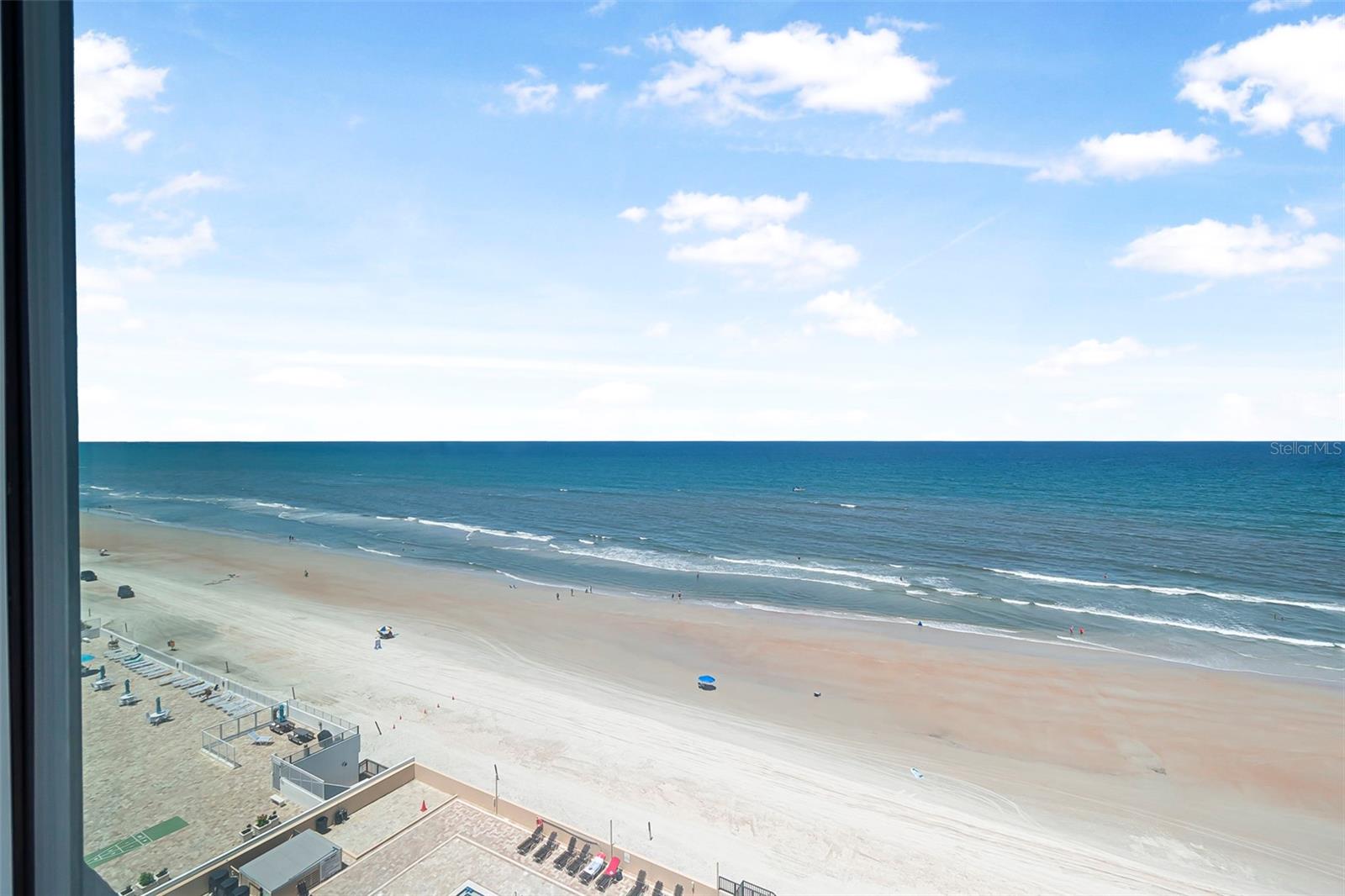 Image 8 of 47 For 3051 Atlantic Avenue 1003