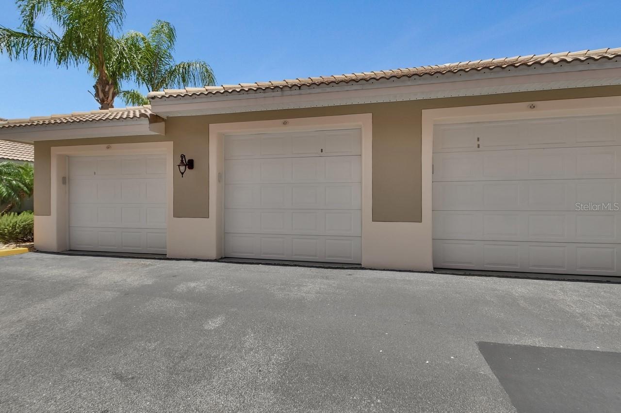 Image 45 of 51 For 424 Luna Bella Lane 330