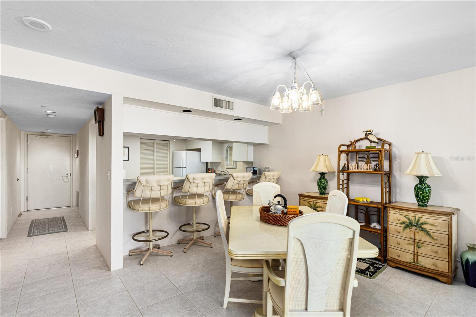 Image 41 of 59 For 2545 Atlantic Avenue 102