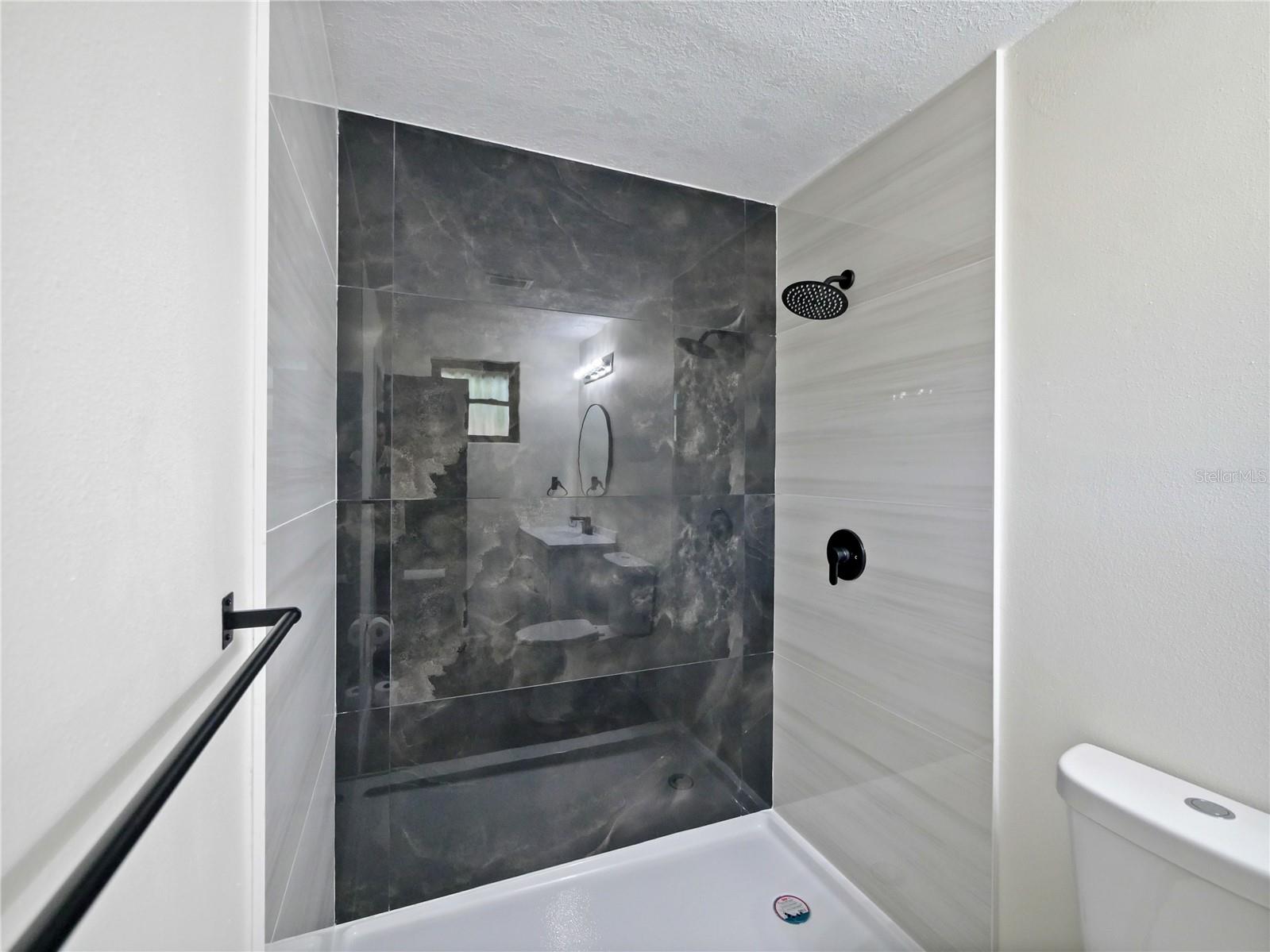 Image 10 of 21 For 614 Johnson Drive
