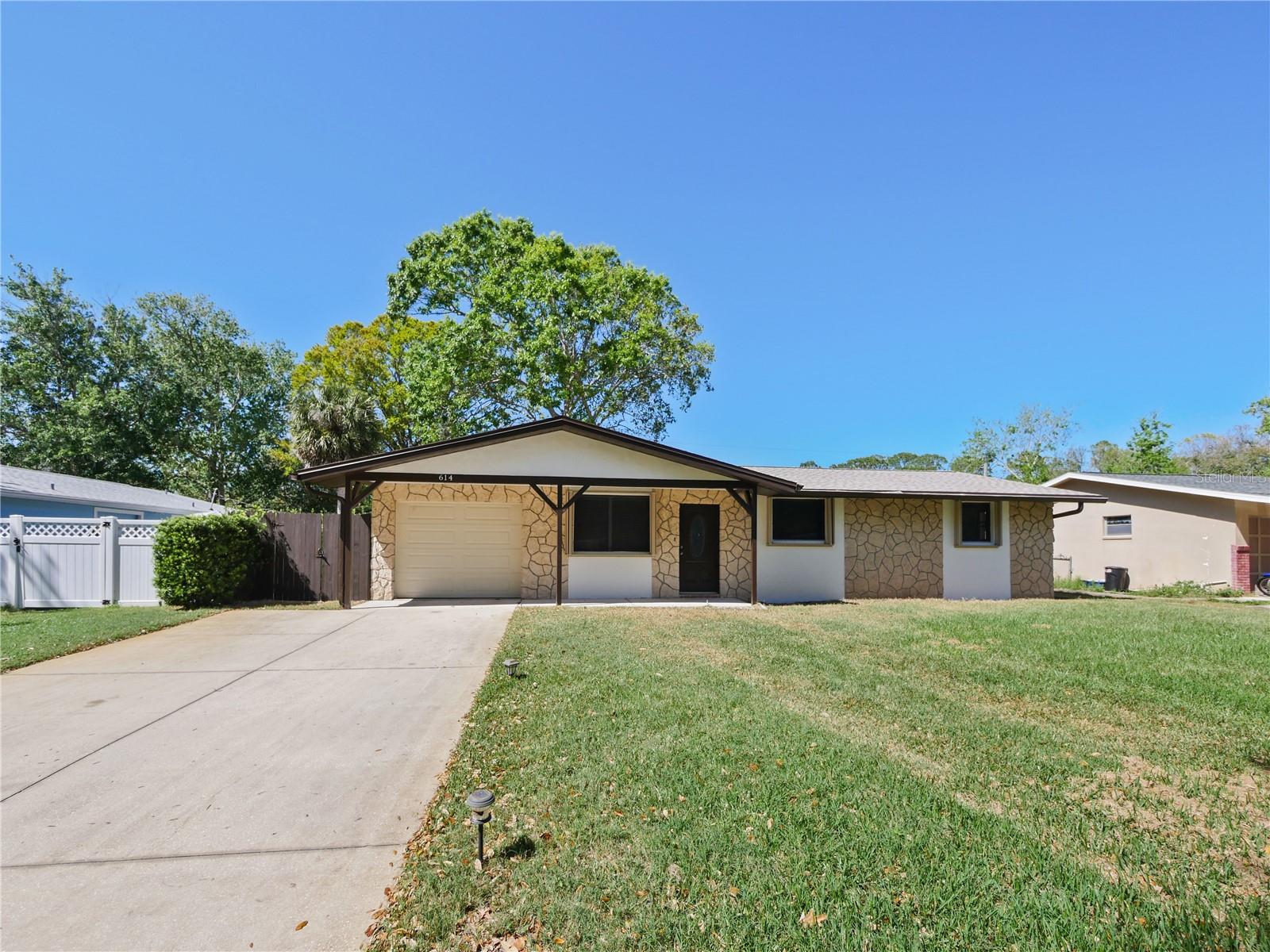 Image 2 of 21 For 614 Johnson Drive