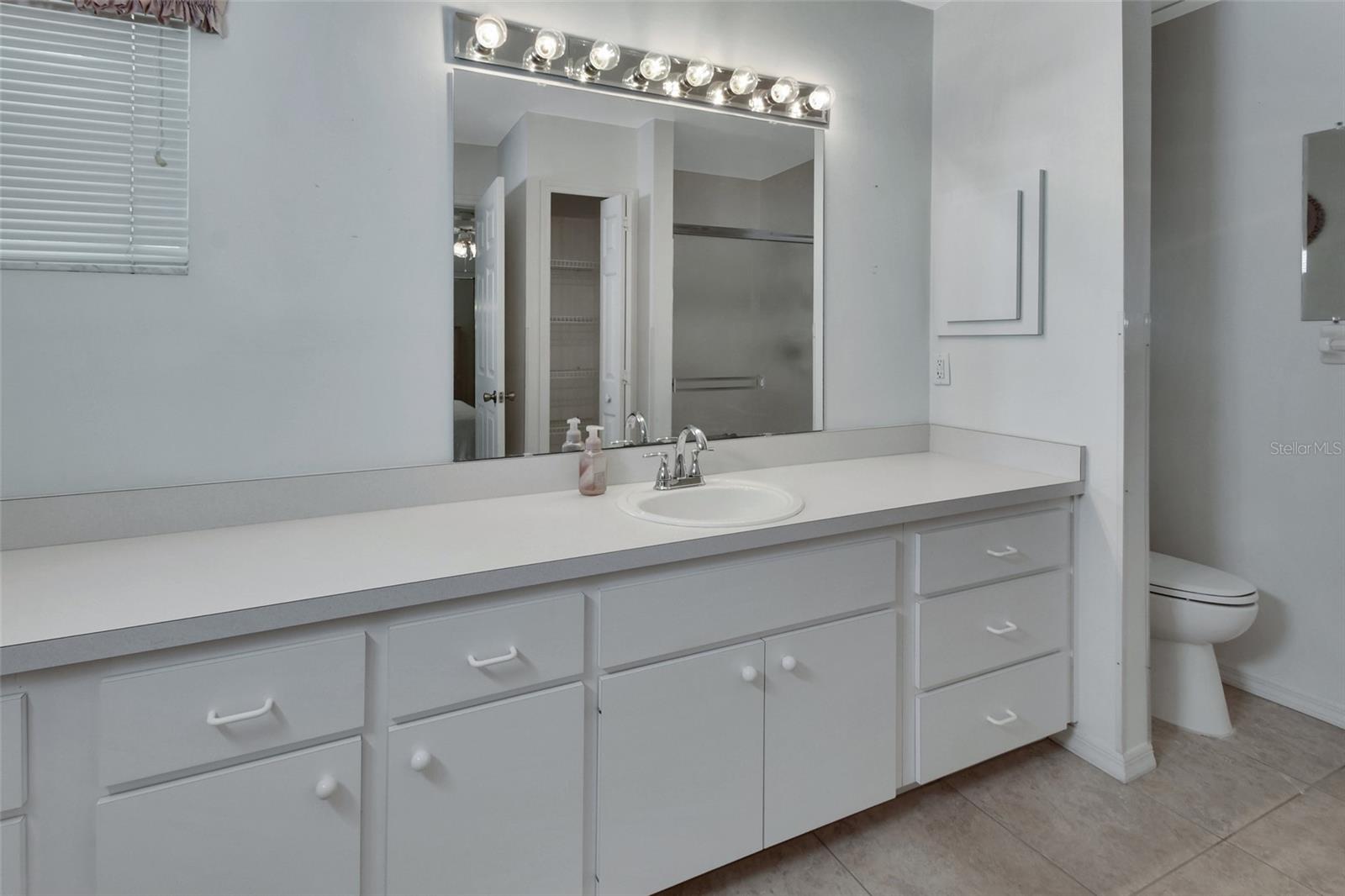 Image 22 of 51 For 25305 Mardon Circle