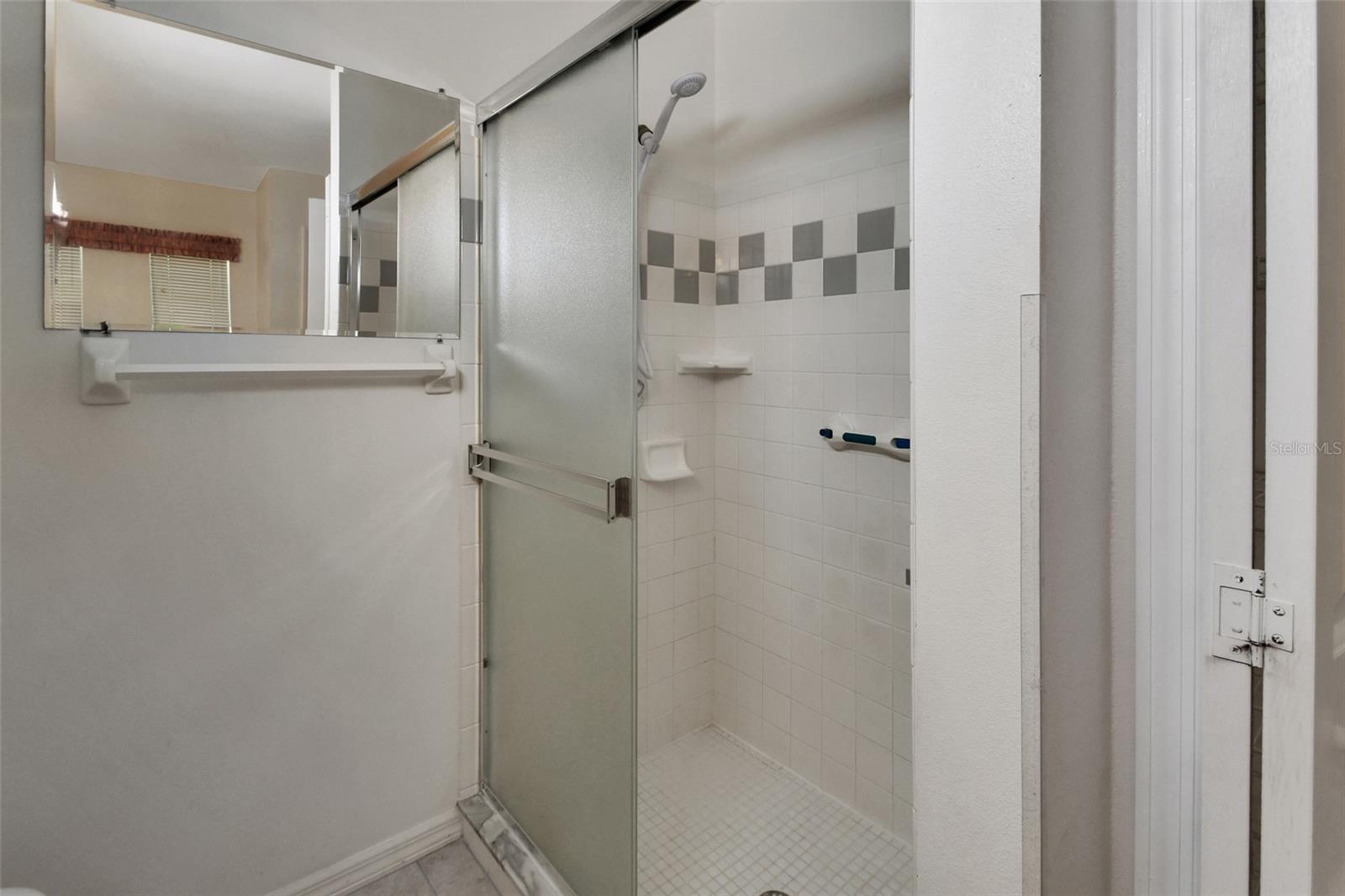 Image 23 of 51 For 25305 Mardon Circle