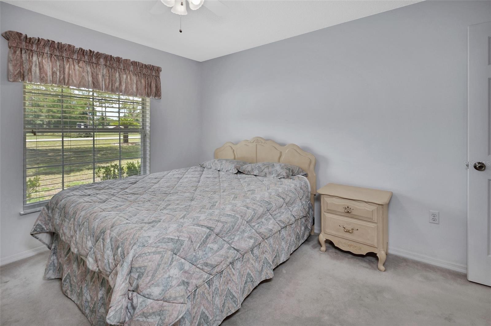 Image 27 of 51 For 25305 Mardon Circle