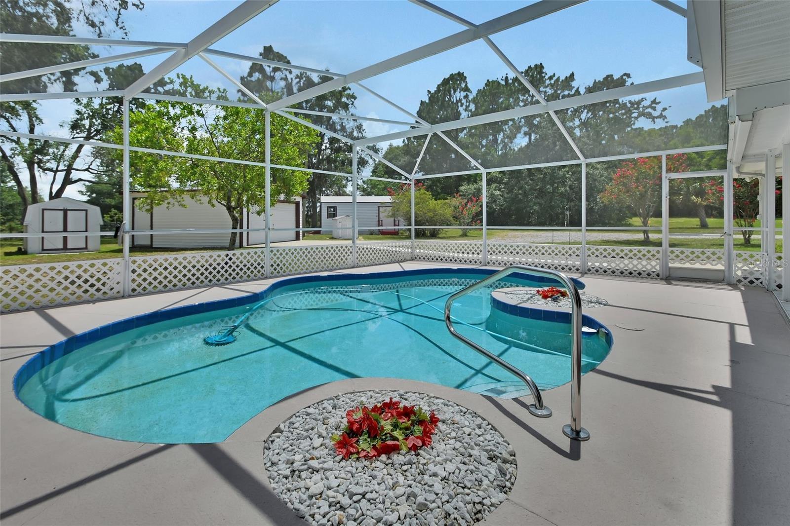 Image 35 of 51 For 25305 Mardon Circle