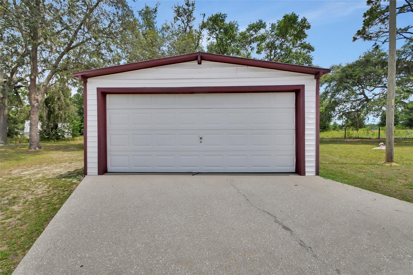 Image 38 of 51 For 25305 Mardon Circle