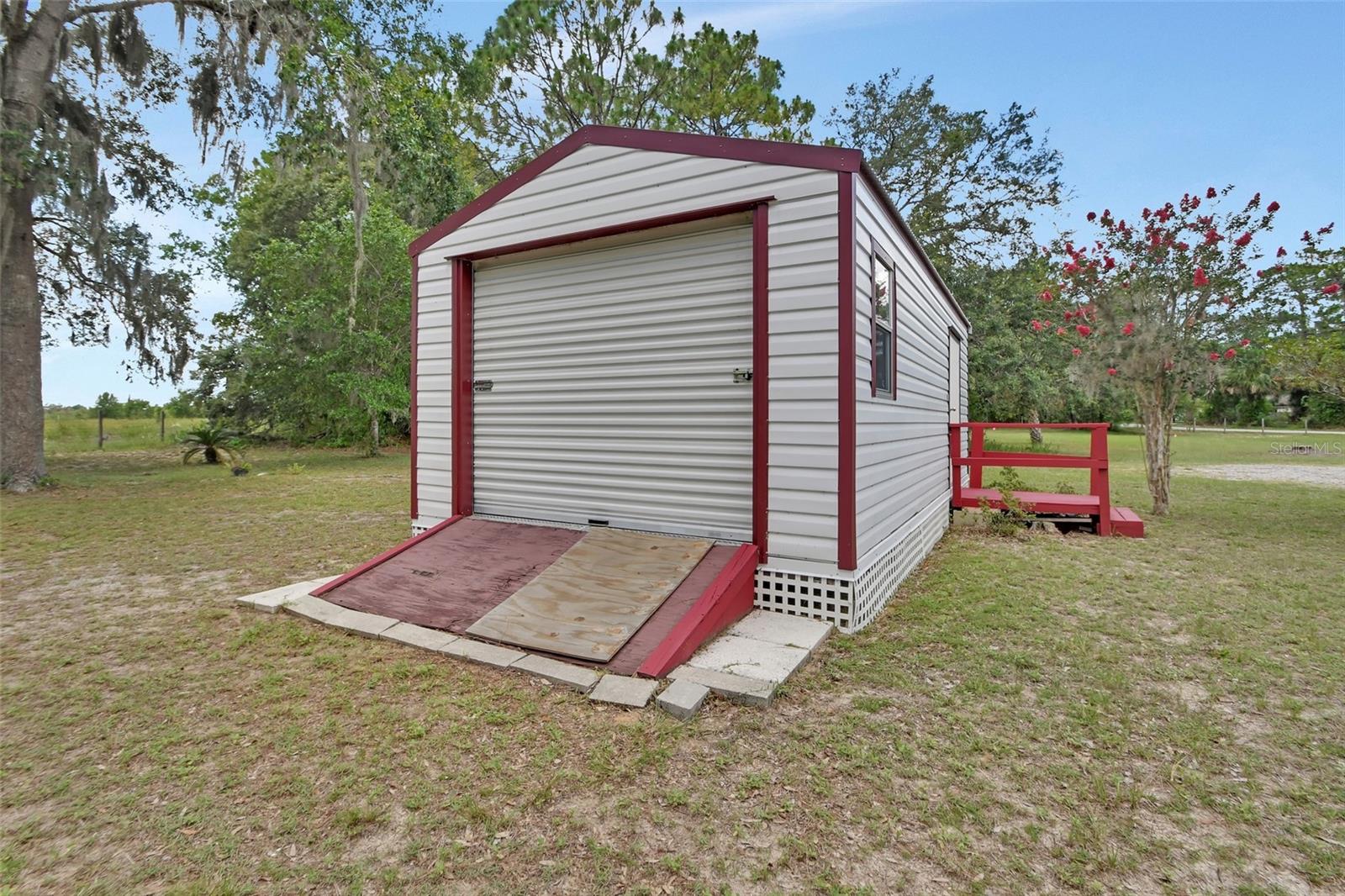 Image 39 of 51 For 25305 Mardon Circle