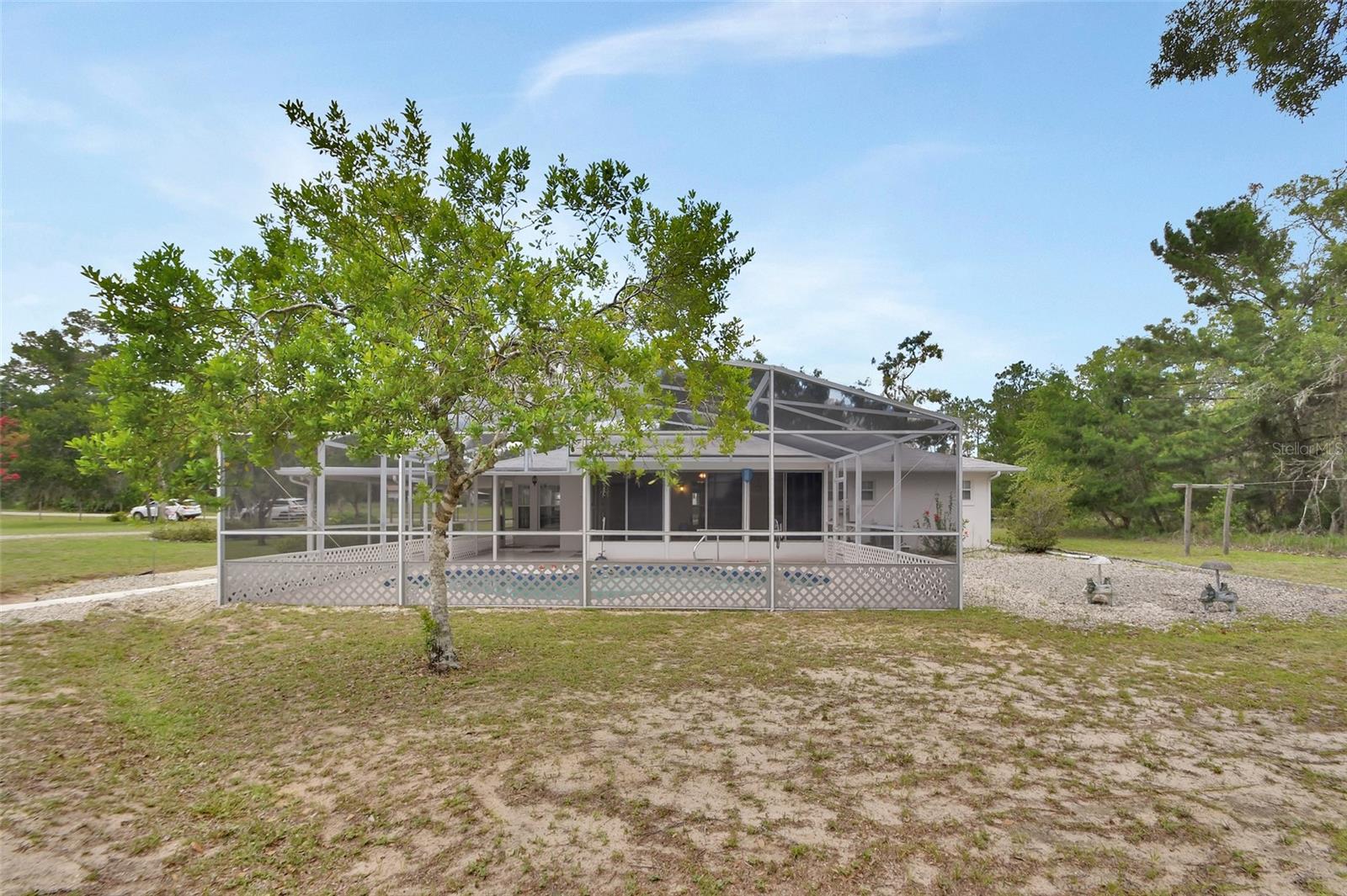 Image 42 of 51 For 25305 Mardon Circle