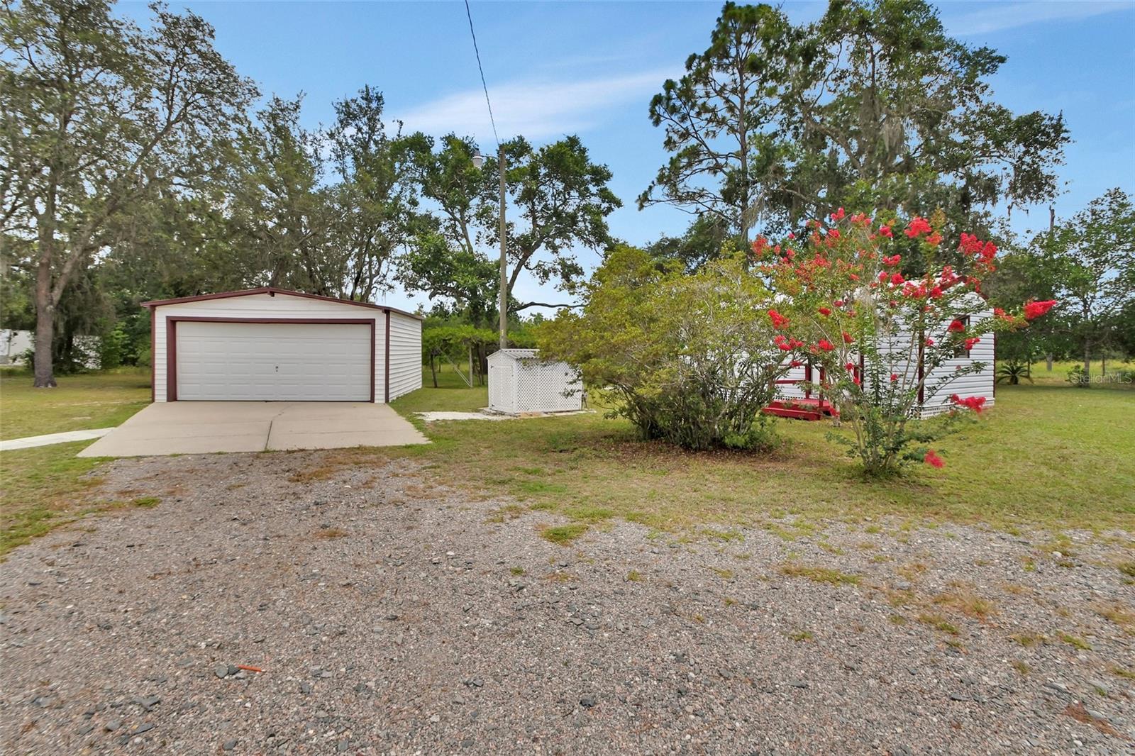 Image 43 of 51 For 25305 Mardon Circle
