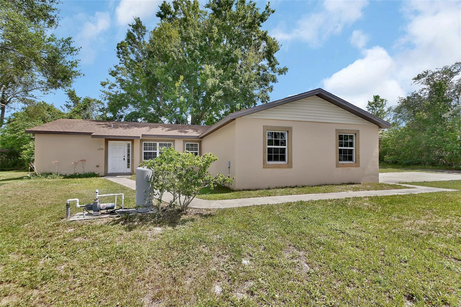 Details for 28045 Poinsettia Avenue, PAISLEY, FL 32767