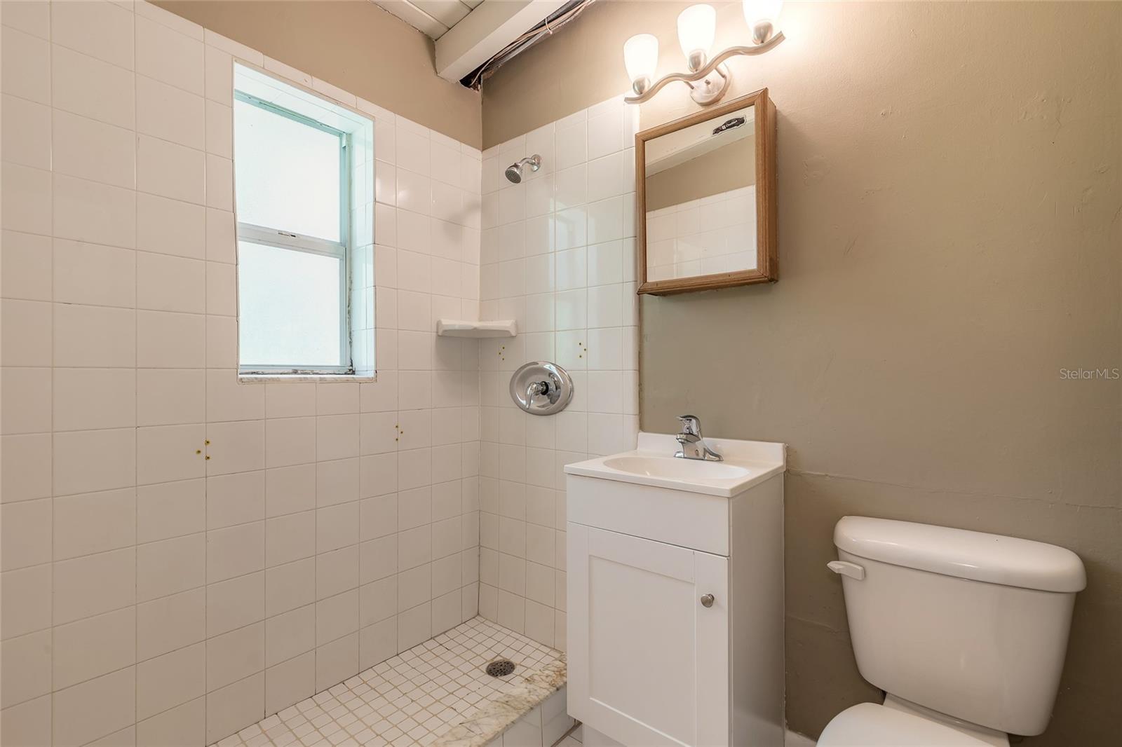 Image 11 of 17 For 442 Dorothy Avenue