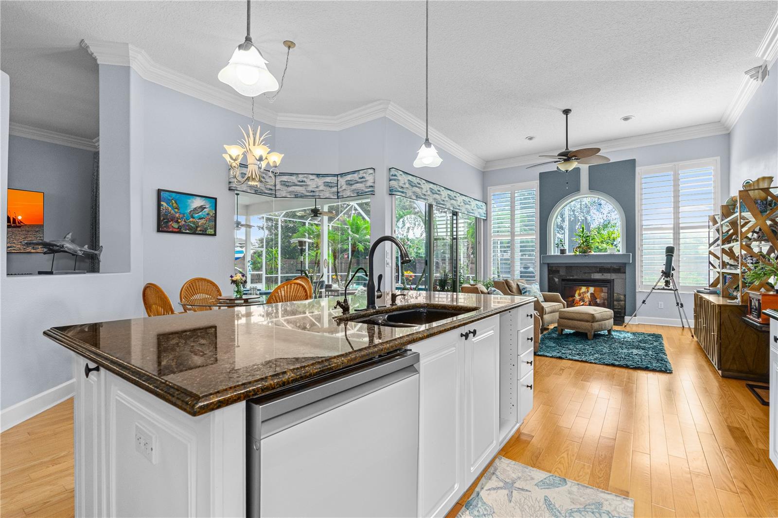 Image 14 of 52 For 801 Arbor Glen Court
